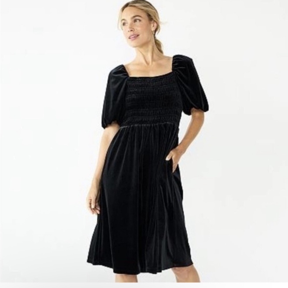 Draper James| Elegant Black Smocked Dress